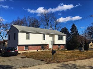 3 Ligian Ct, Johnston, RI 02919