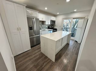 40 Morris St APT 2, Boston, MA 02128