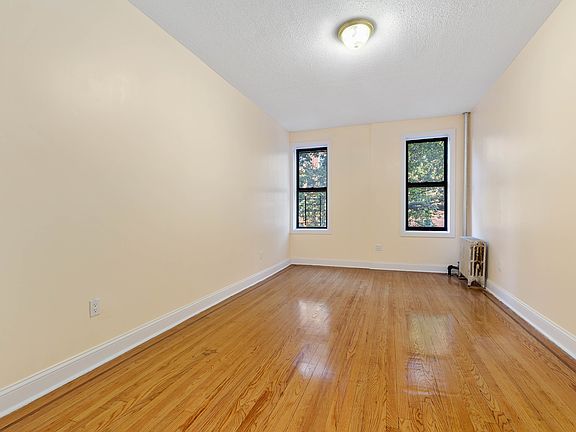 5th image of 135 Clarkson Ave APT C3