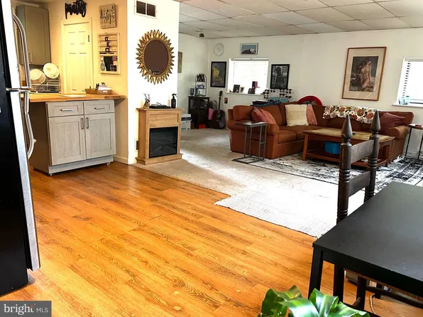 724 Concord Rd, Glen Mills, PA 19342