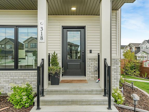 3rd image of 318 Jensen Lakes Blvd