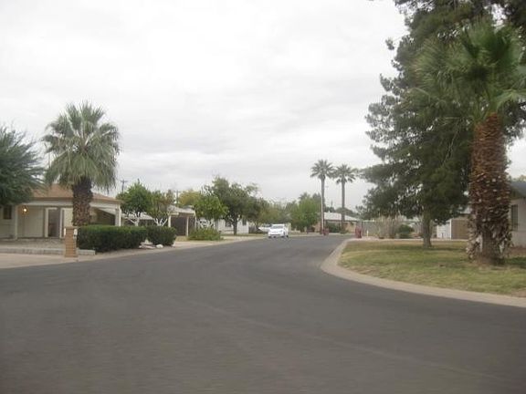 4th image of 2830 N 69th Pl