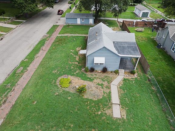 2nd image of 512 N 12th St