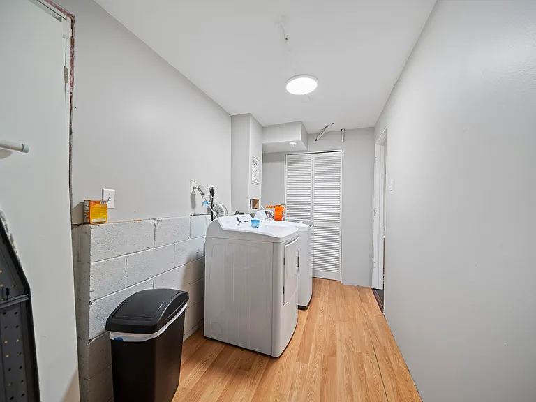 1300 Faunsdale Dr — Photo 37