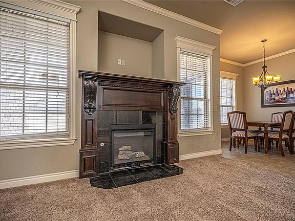 5th image of 705 Summit Hollow Dr