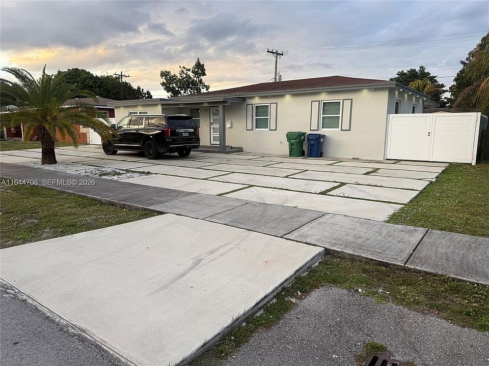 1st image of 601 NW 187th St