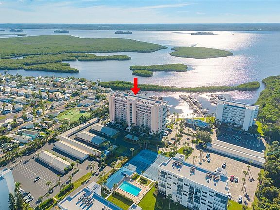 5th image of 5167 N HIGHWAY A1A #201