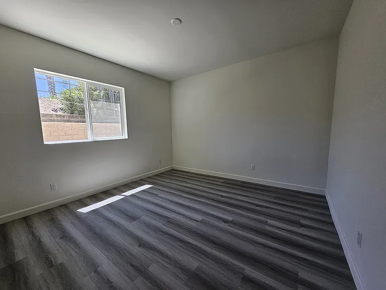 1355 Point Loma Pl — Photo 6