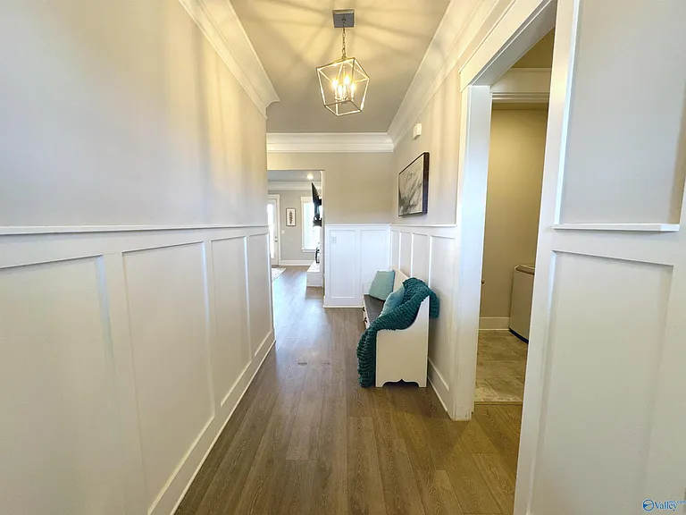 401 Peach Orchard Ln — Photo 9