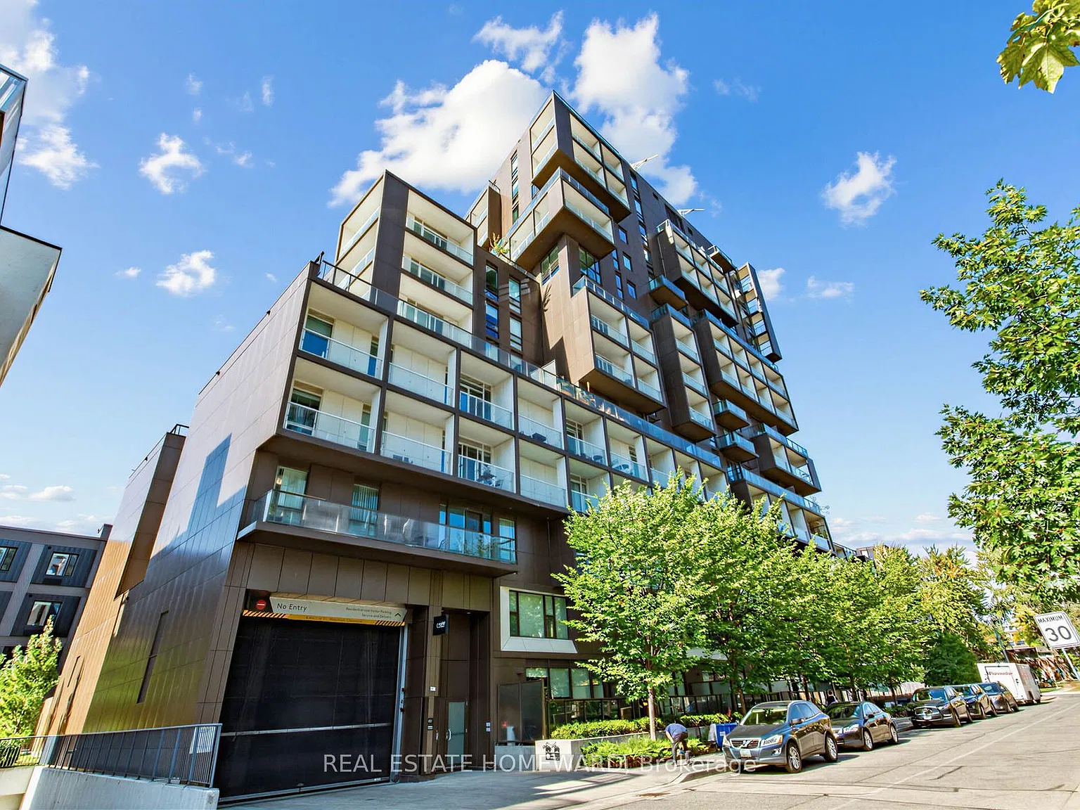 2 bed, $3,900 — Photo 1