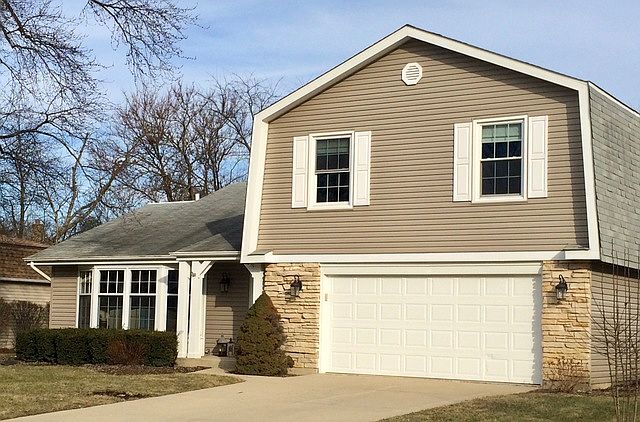 1034 Mayfair Dr, Libertyville, IL 60048 | Zillow