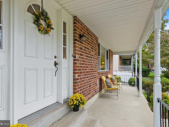 4th image of 820 Beechwood Dr