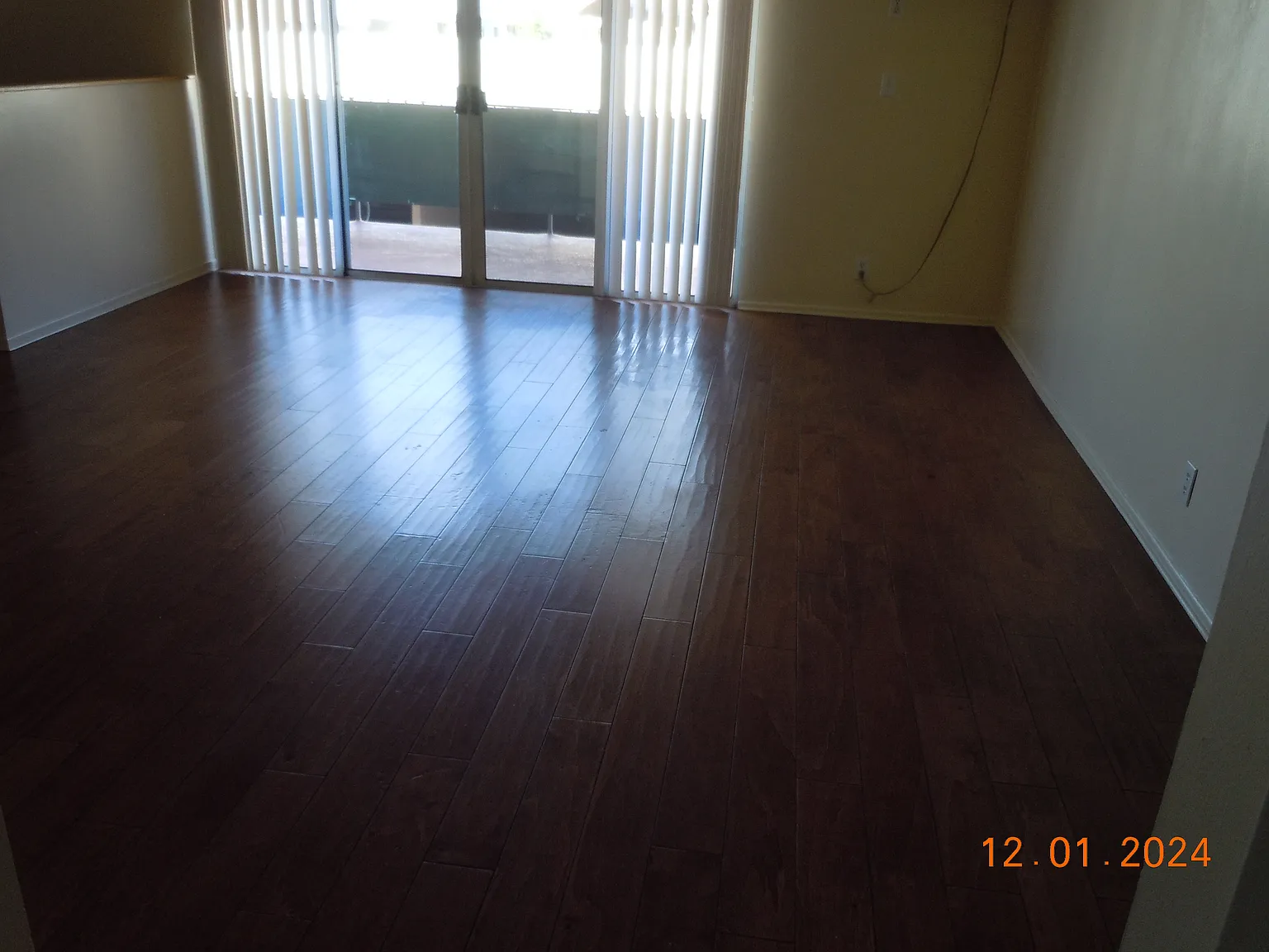 2 bed, 1000 sqft, $2,290 — Photo 4