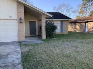 5755 Clint Ln, Beaumont, TX 77713