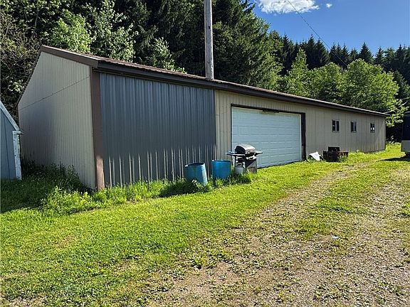 3rd image of 16426 Route 6