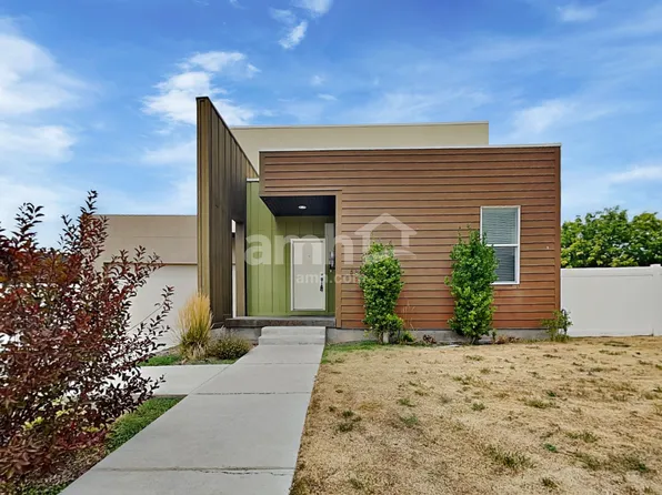 586 Lakeview Dr, Vineyard, UT 84058