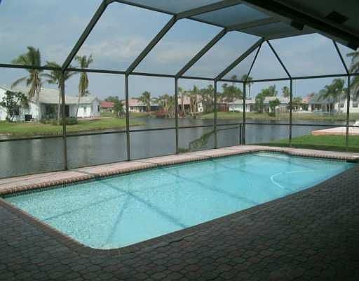 3rd image of 10101 NW 14th St