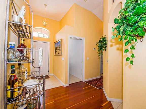 4th image of 135 Jubilee Cir