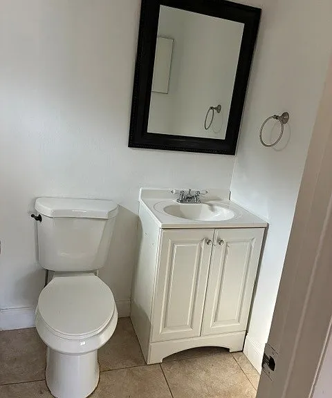 596 Swallow Ct — Photo 5