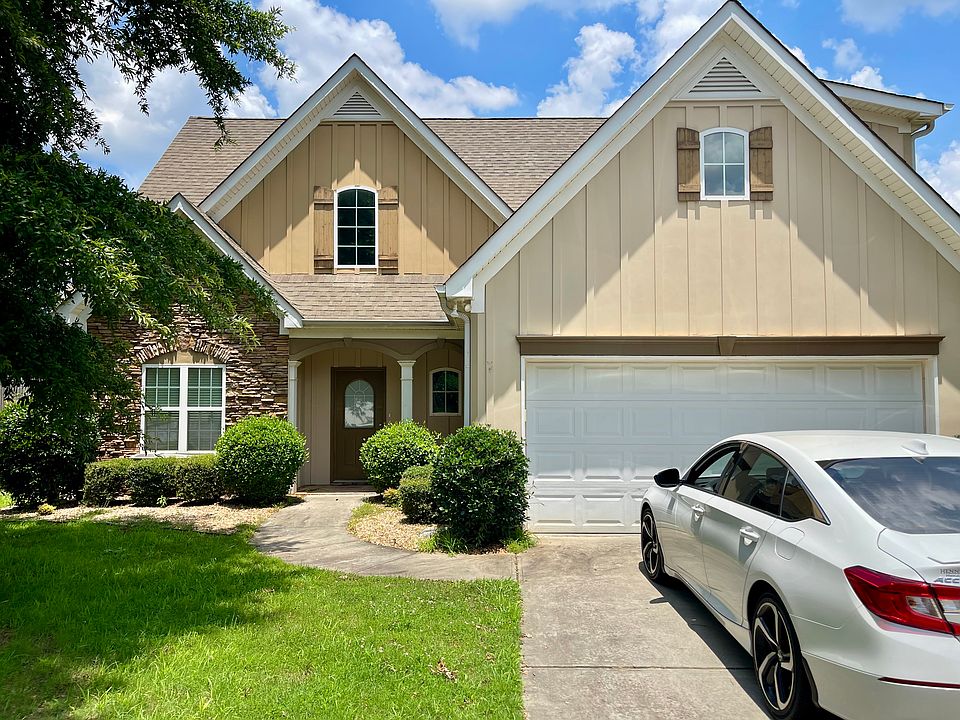 1st image of 399 Stillwood Dr