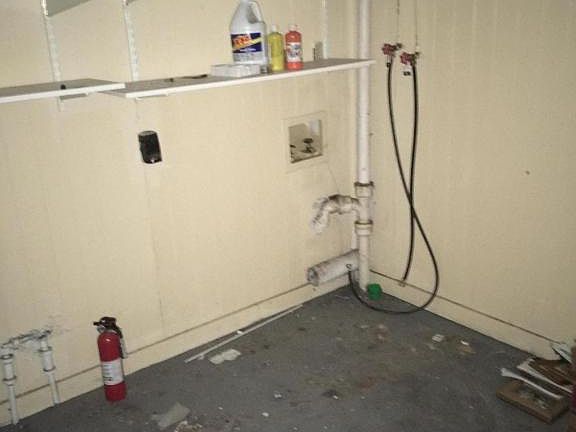3rd image of 4135 Skycrest Dr