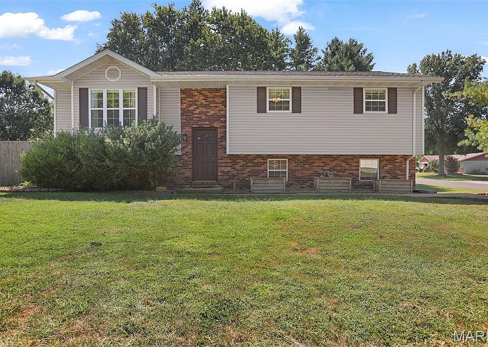 1st image of 913 Long Branch Rd