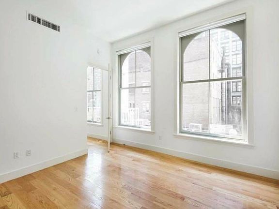 4th image of 1 Thomas St APT 2A