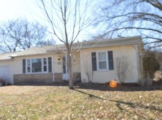 913 Westridge Dr, Pacific, MO 63069