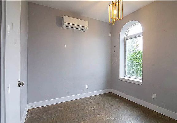 3rd image of 484 Harman St #3F