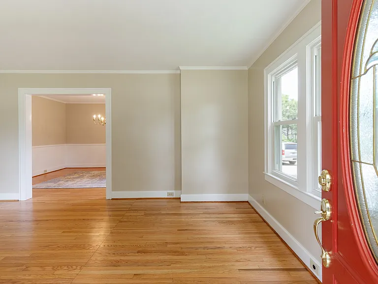 3228 Lakeshore Dr — Photo 31