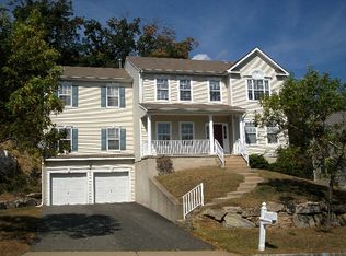 165 Tanglewood Pass, Lake Hopatcong, NJ 07849