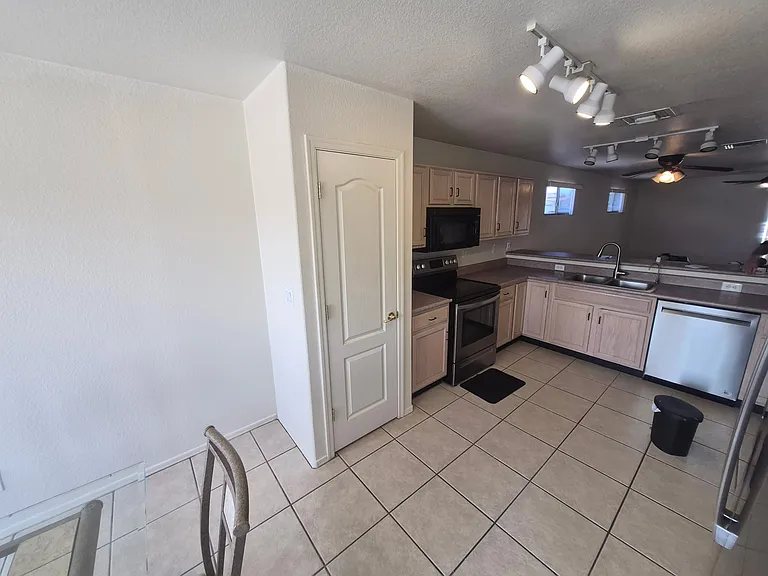 7942 E Dream View Dr — Photo 11