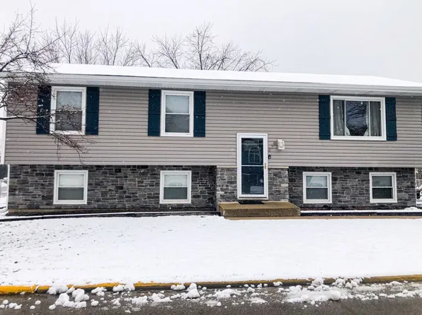 338 Devonshire Ln, Park City, IL 60085
