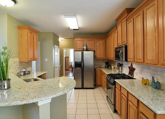 5th image of 1912 Deercreek Dr