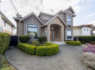 7320 Dow Ave, Burnaby, BC V5J 3X4