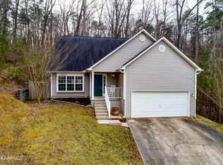 339 Dogwood Glen Ln, Powell, TN 37849