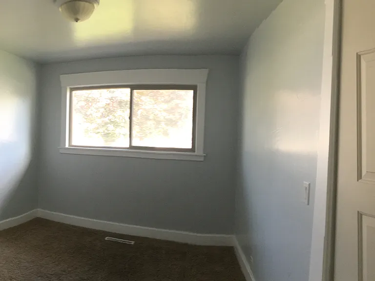 236 S 800 E — Photo 17