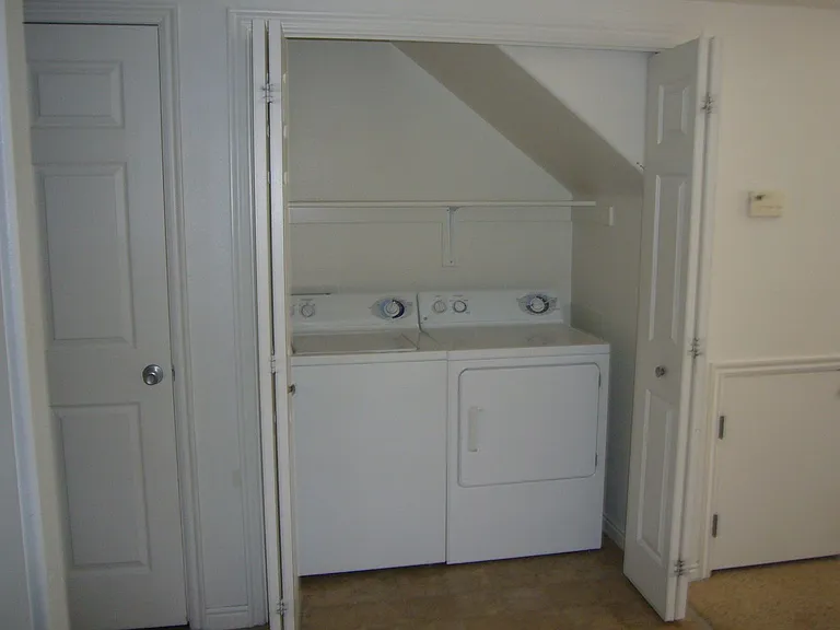 341 N 500 W — Photo 9