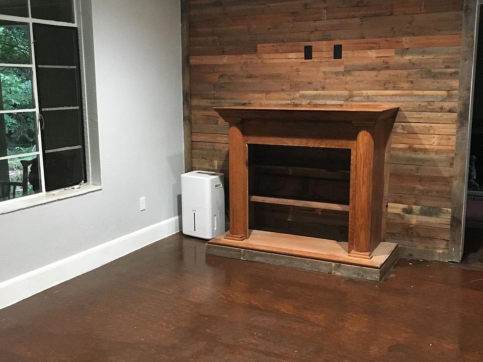 2nd image of 5422 Brookhaven Pl