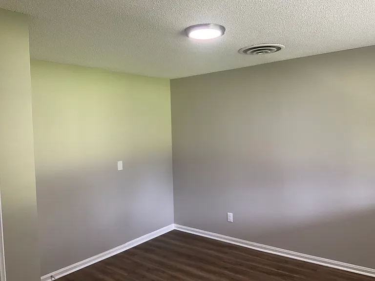 2606 Jones St — Photo 13
