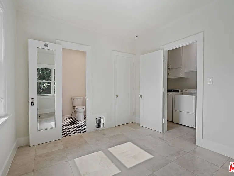 624 S Arden Blvd — Photo 17