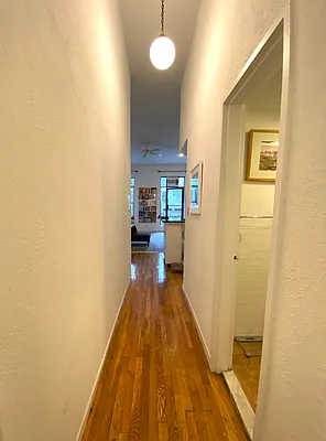 Rented by R New York | media 10