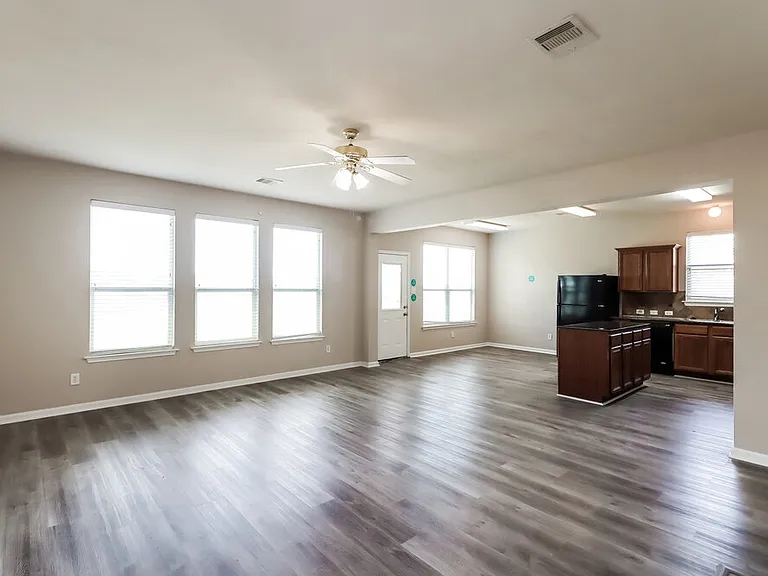 19107 Remington Grove Ct — Photo 7