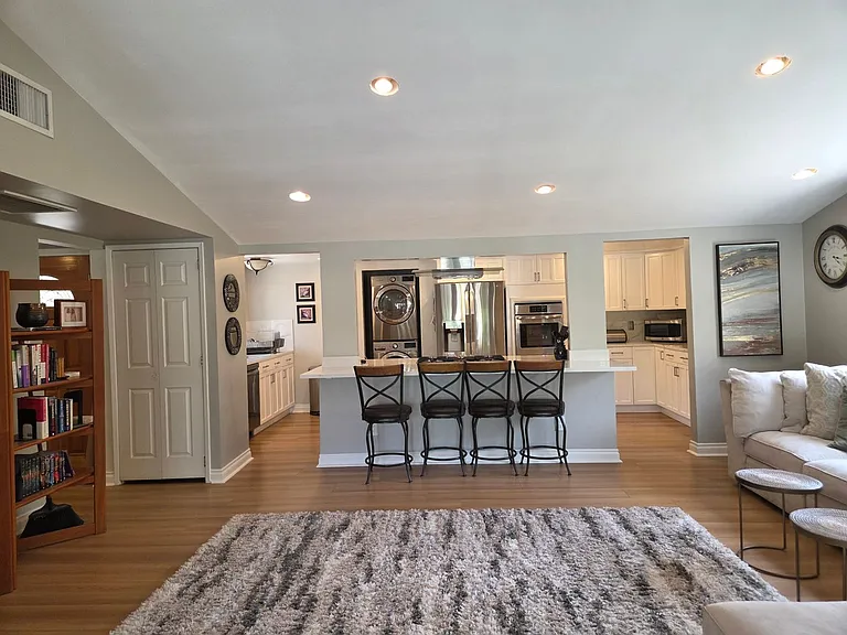 Comanche Ave. 5706 — Photo 22