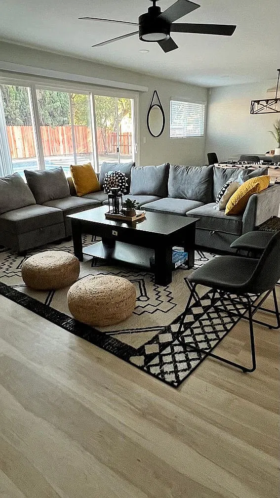 3 bed, 2000 sqft, $5,000 — Photo 1