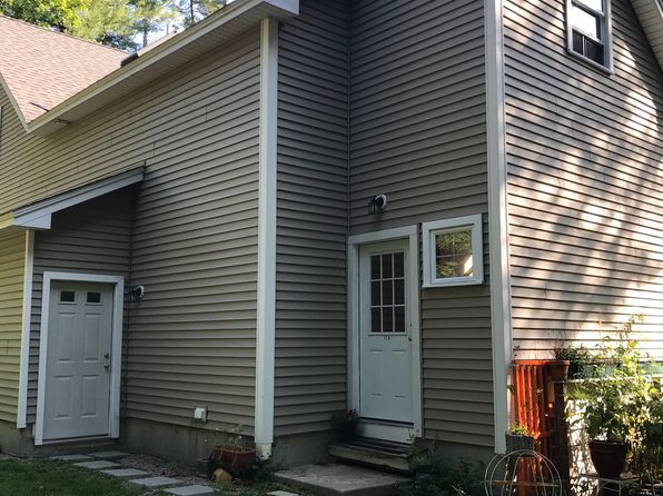 12 Woodside Rd #A