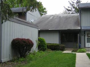 495 Conway Bay, Roselle, IL 60172