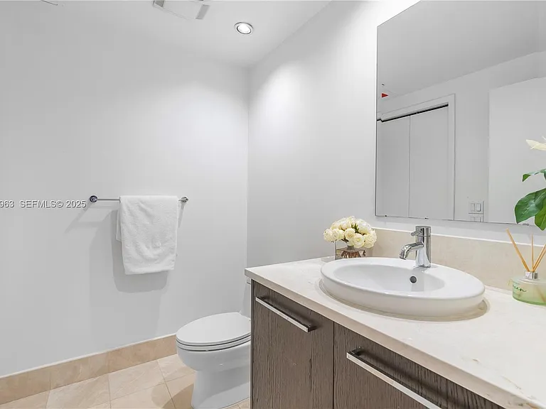 17121 Collins Ave #903 — Photo 19