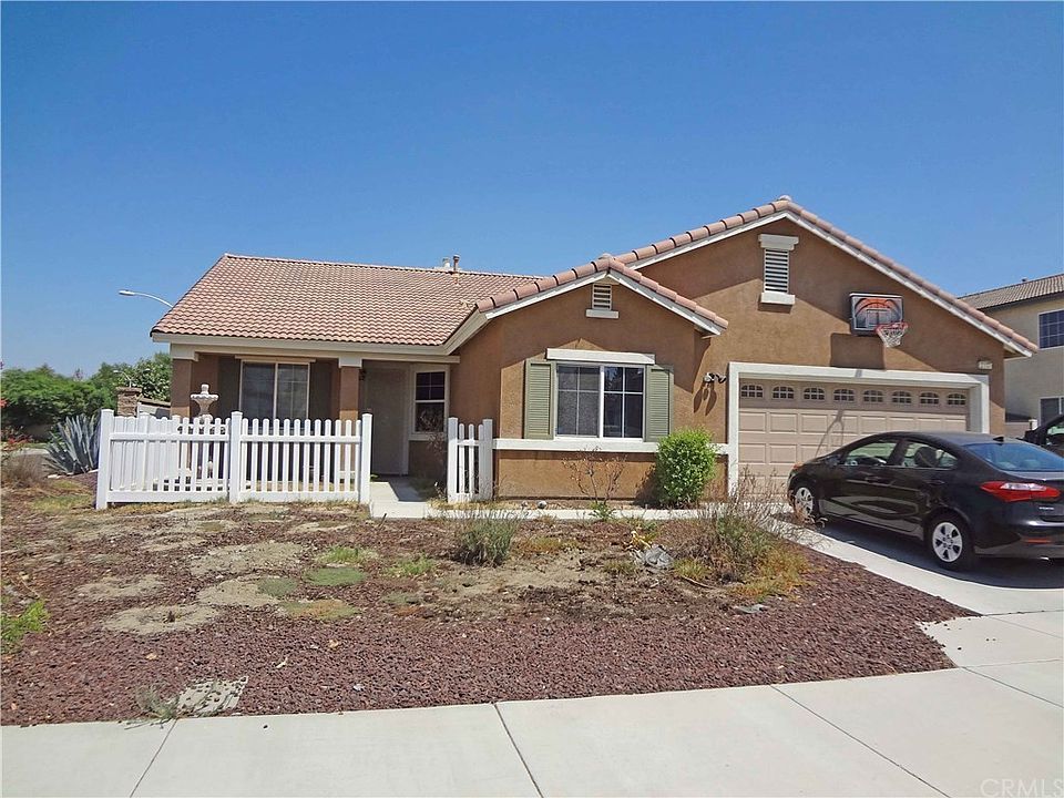 1st image of 2117 Blackthorn Dr