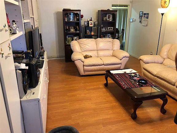 3rd image of 6724 Coral Cove Dr